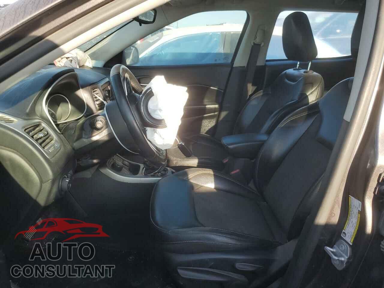 JEEP COMPASS 2019 - 3C4NJDBB6KT689461