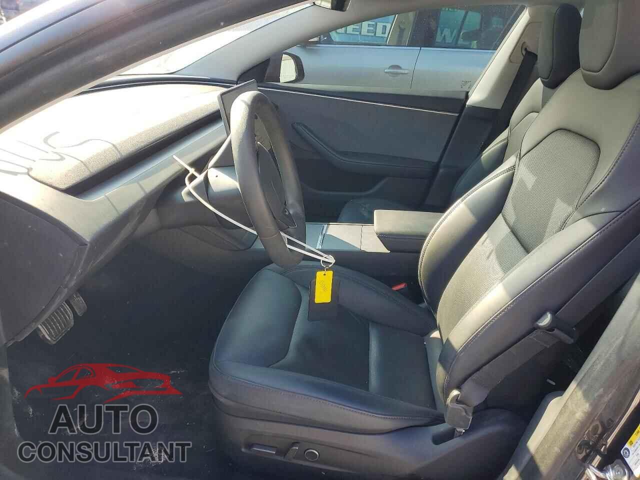 TESLA MODEL 3 2024 - 5YJ3E1EA3RF759651