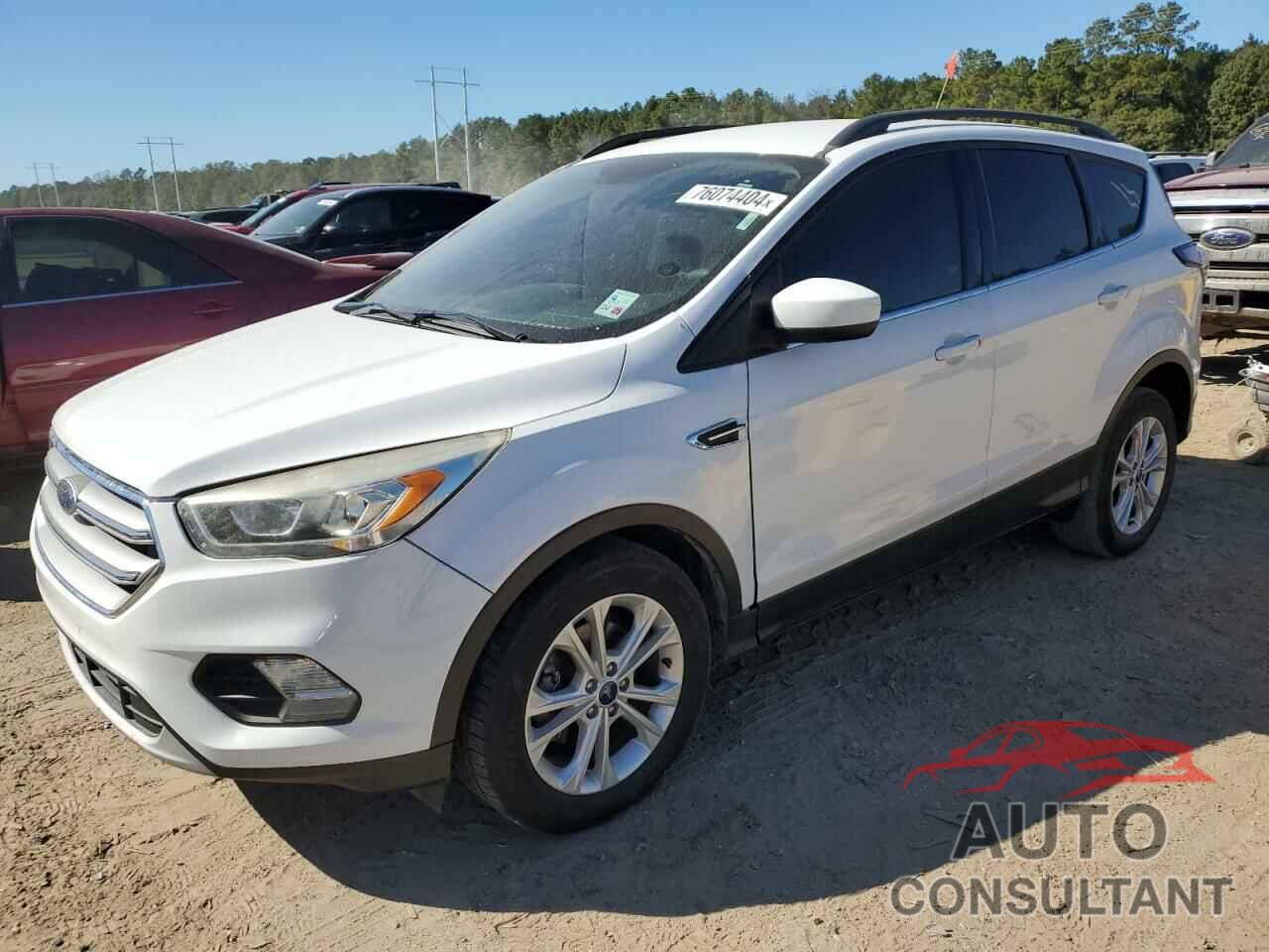FORD ESCAPE 2017 - 1FMCU0GD6HUC53964
