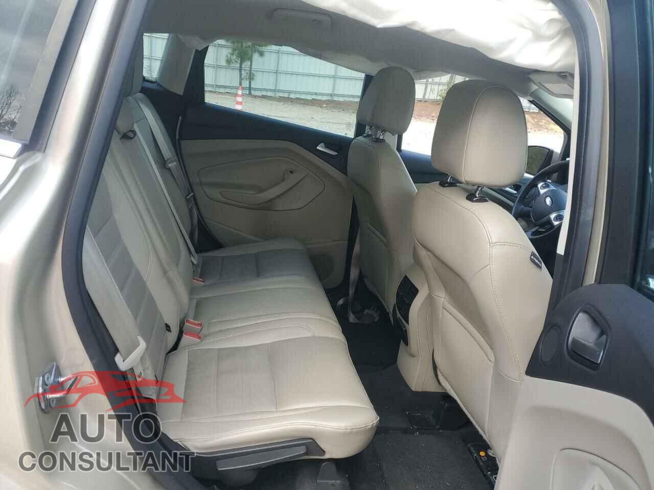 FORD CMAX 2017 - 1FADP5FU2HL103344