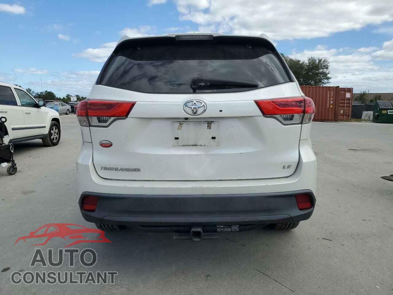 TOYOTA HIGHLANDER 2018 - 5TDZZRFH7JS276236