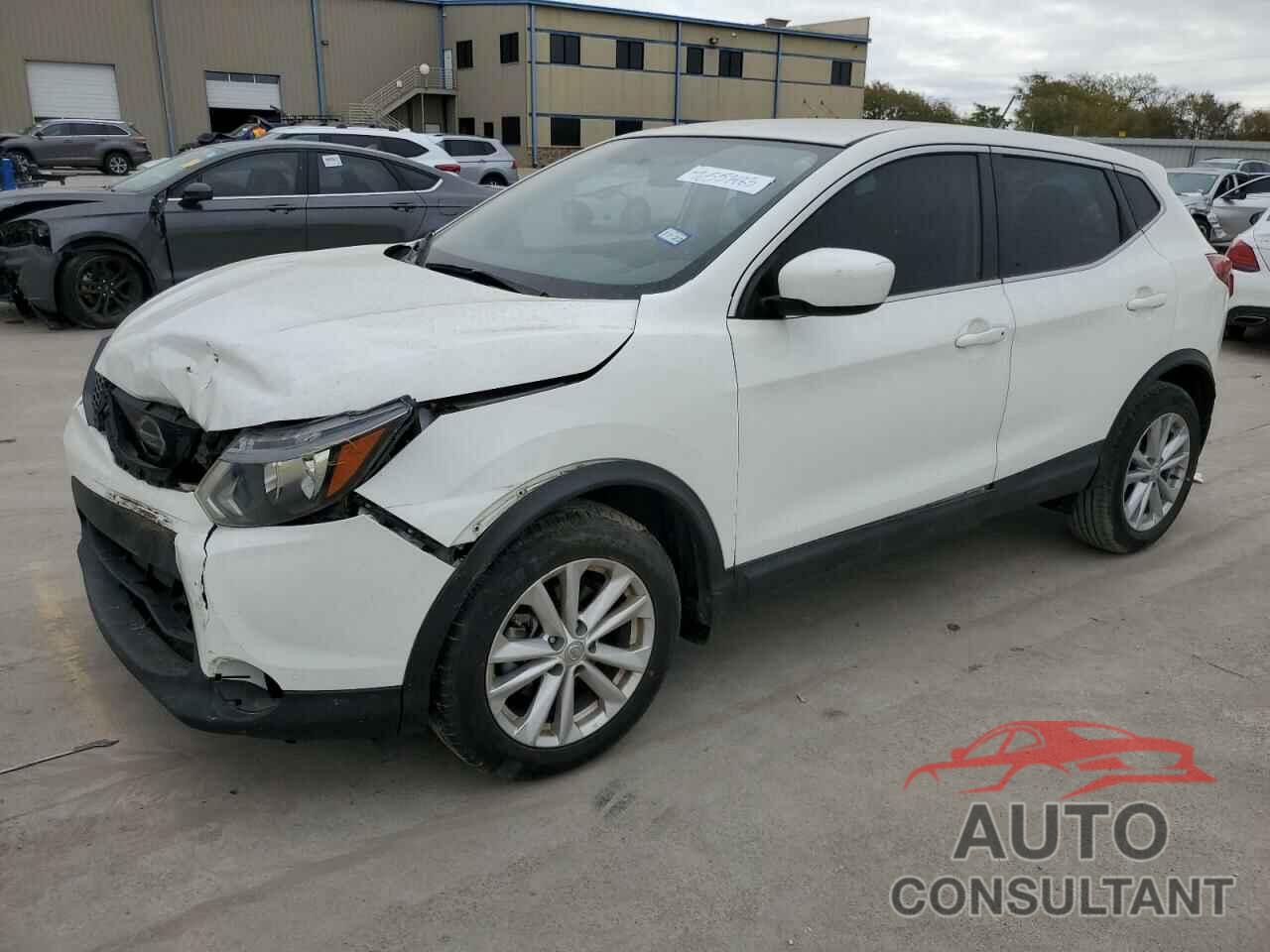 NISSAN ROGUE 2018 - JN1BJ1CP9JW194548