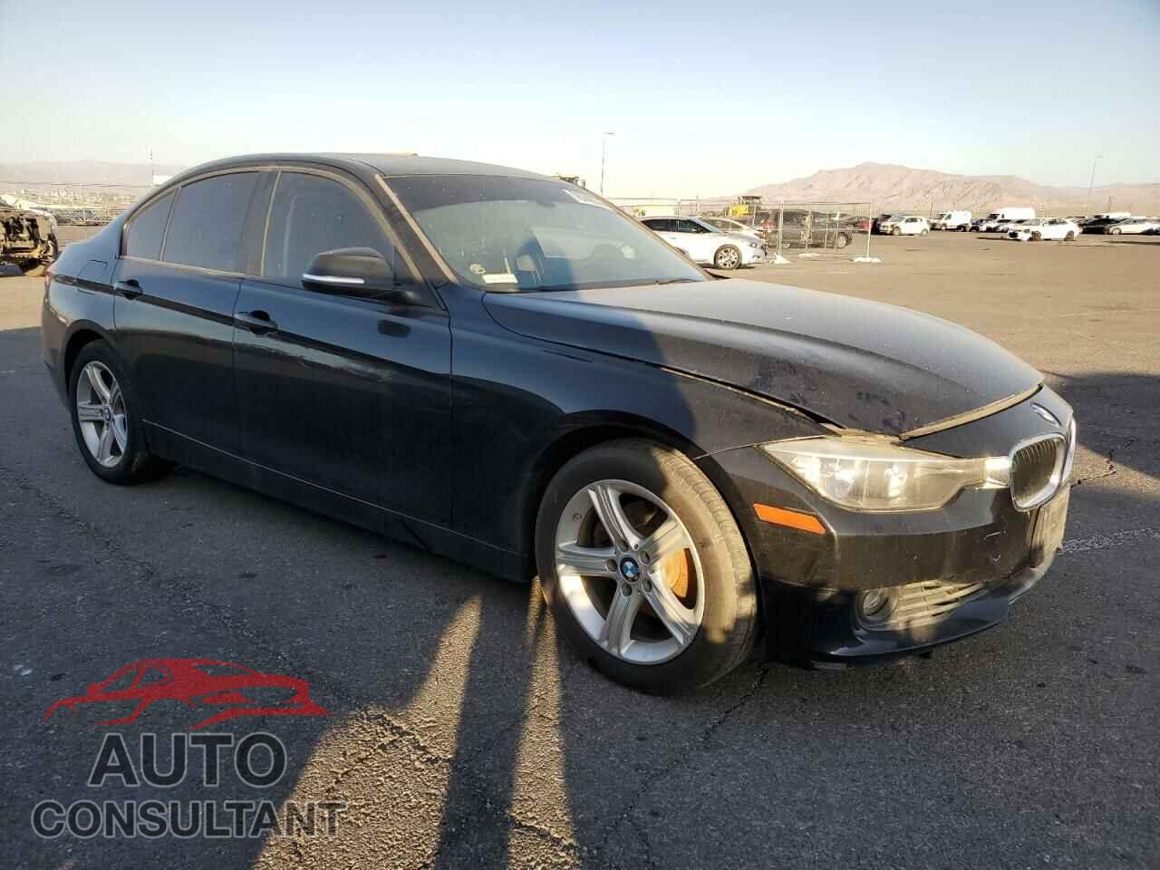 BMW 3 SERIES 2012 - WBA3C1C52CF433478