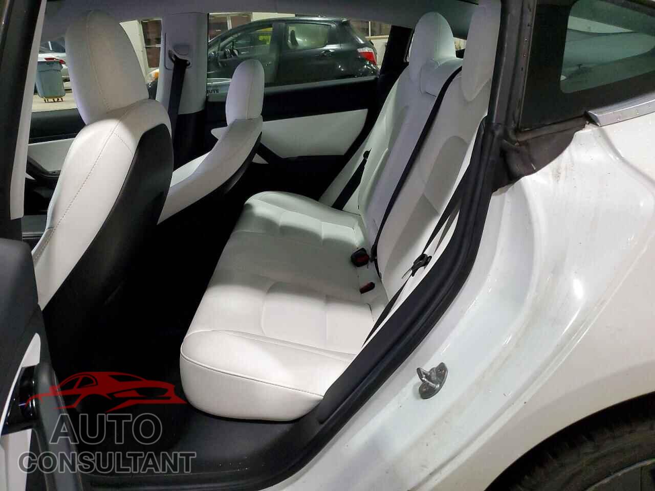 TESLA MODEL 3 2019 - 5YJ3E1EA2KF423138