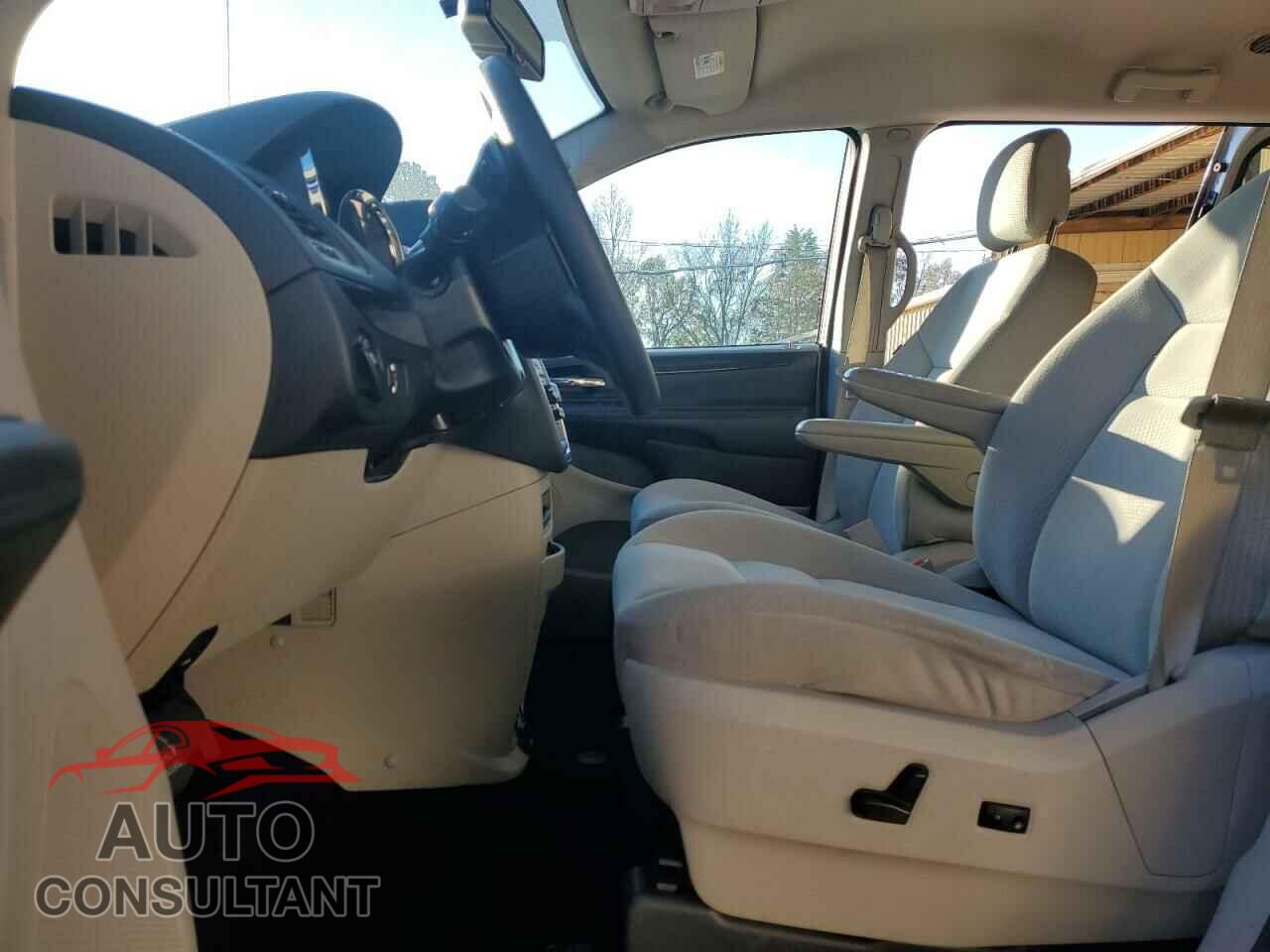 DODGE CARAVAN 2018 - 2C4RDGBG2JR190275