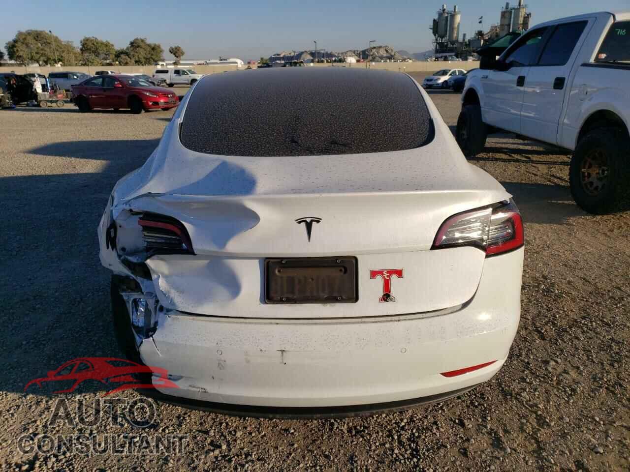 TESLA MODEL 3 2019 - 5YJ3E1EA1KF464683