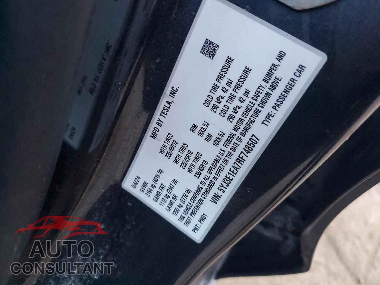 TESLA MODEL 3 2024 - 5YJ3E1EA7RF748507