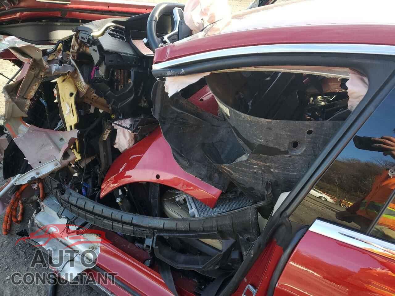 TESLA MODEL S 2015 - 5YJSA1S26FF085513
