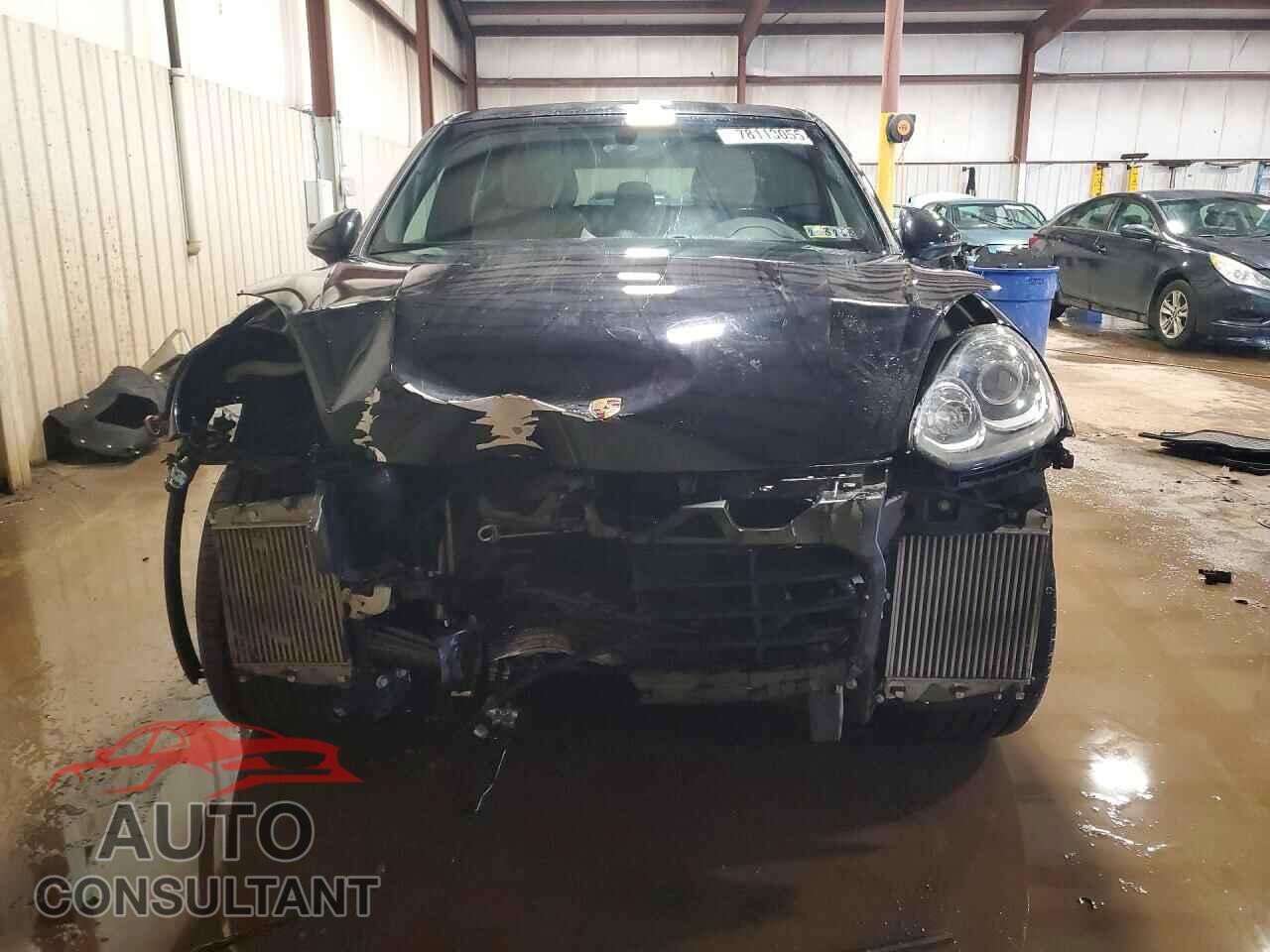 PORSCHE CAYENNE 2017 - WP1AB2A20HLA52733