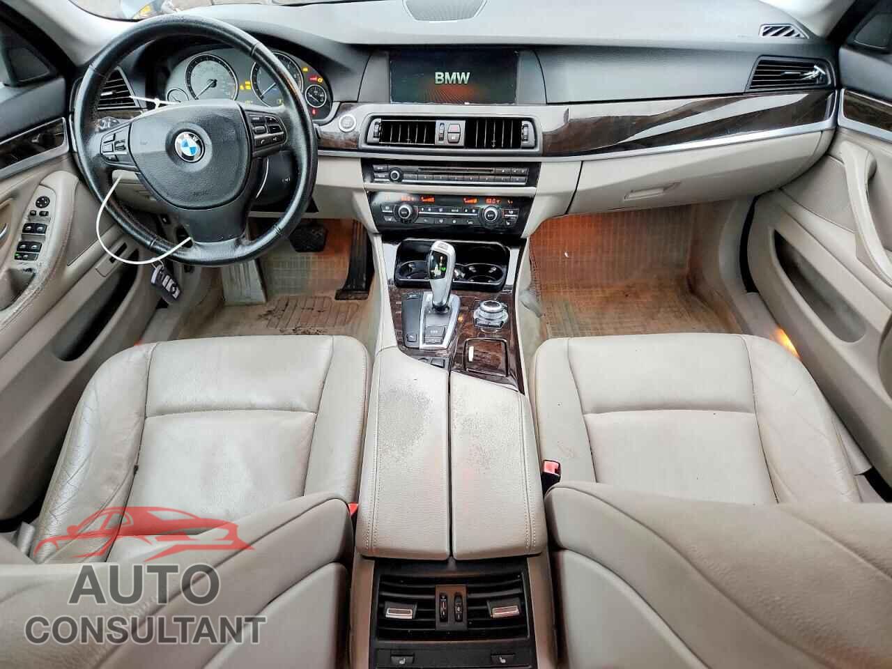 BMW 5 SERIES 2011 - WBAFR1C55BC672972