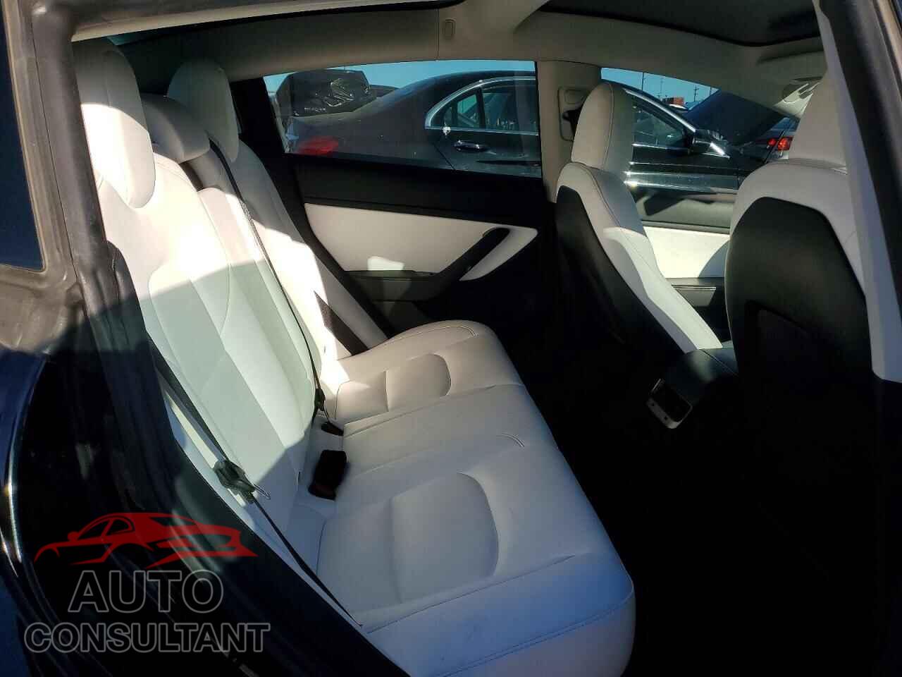 TESLA MODEL 3 2019 - 5YJ3E1EB9KF421671
