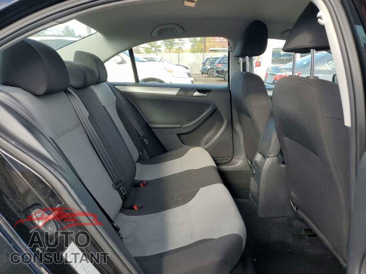 VOLKSWAGEN JETTA 2017 - 3VW2B7AJ2HM310286