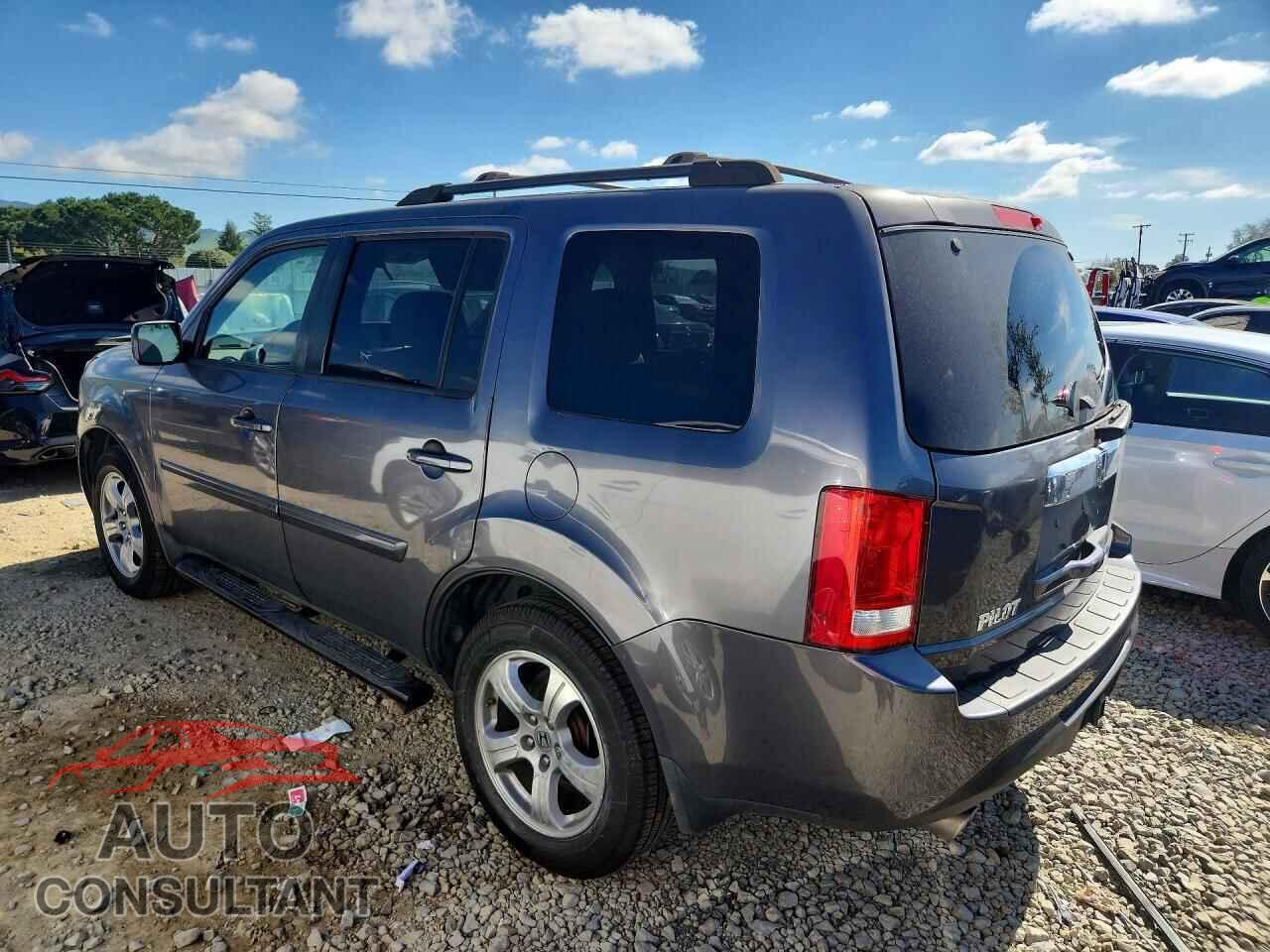 HONDA PILOT 2015 - 5FNYF3H42FB025261
