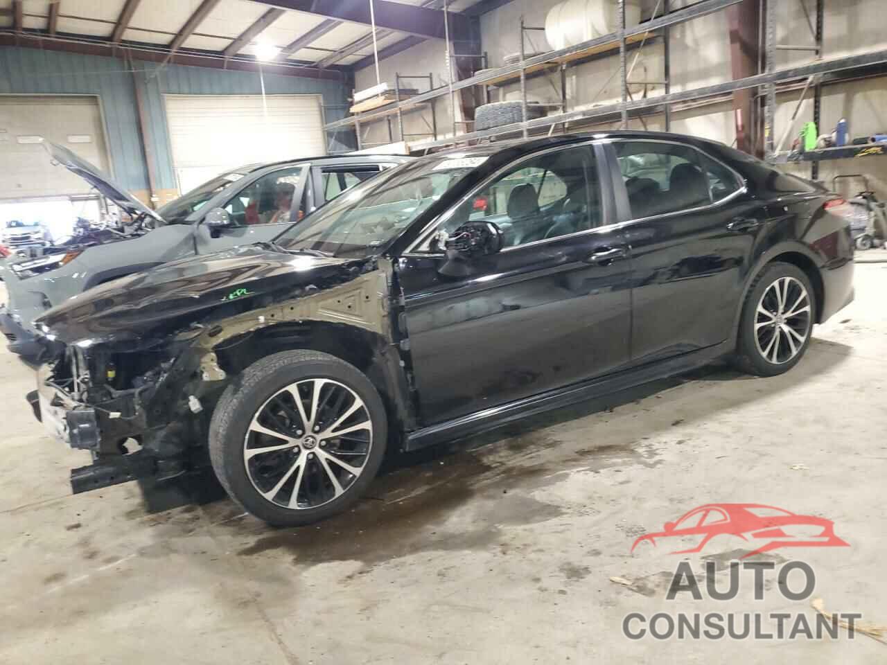 TOYOTA CAMRY 2018 - 4T1B11HK5JU158891