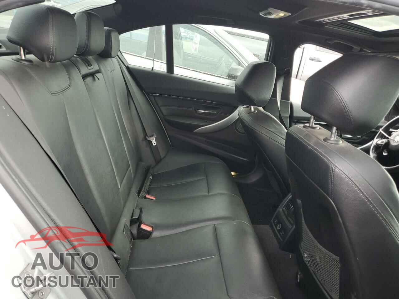 BMW 3 SERIES 2016 - WBA8E3G5XGNU01038