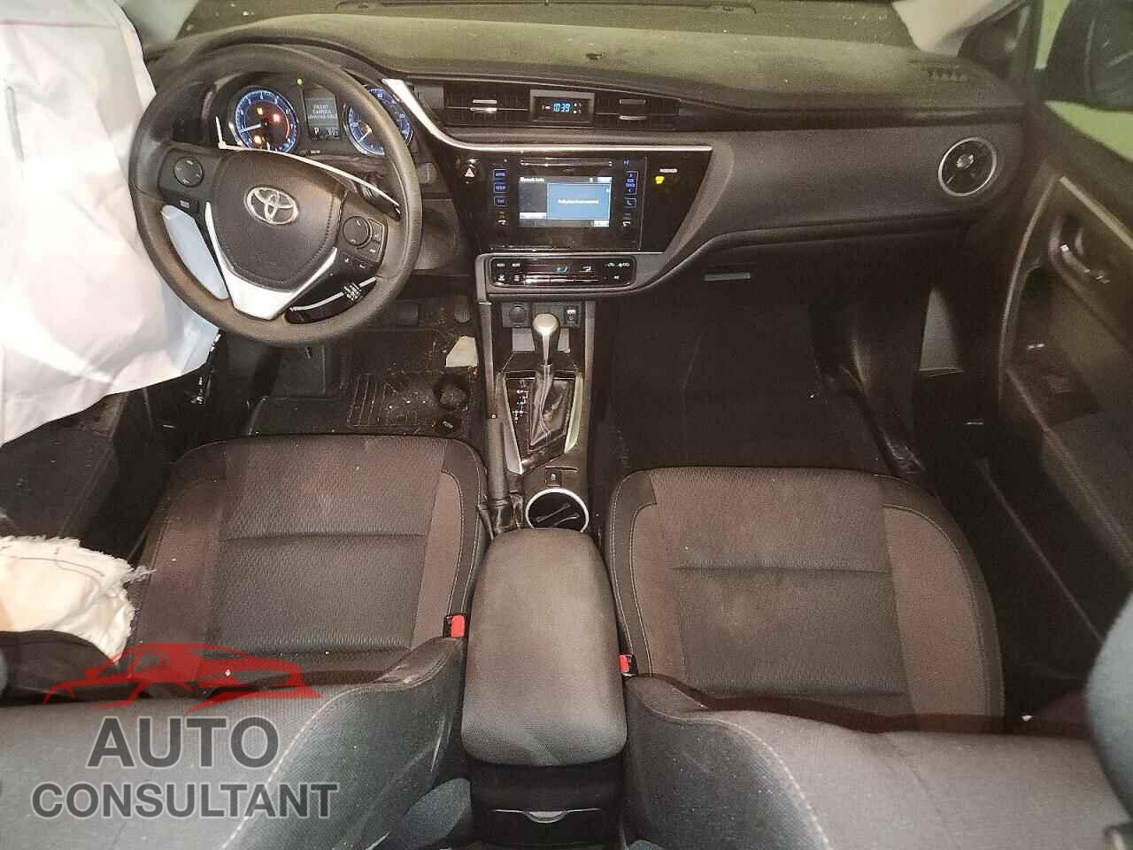 TOYOTA COROLLA 2017 - 2T1BURHEXHC834179