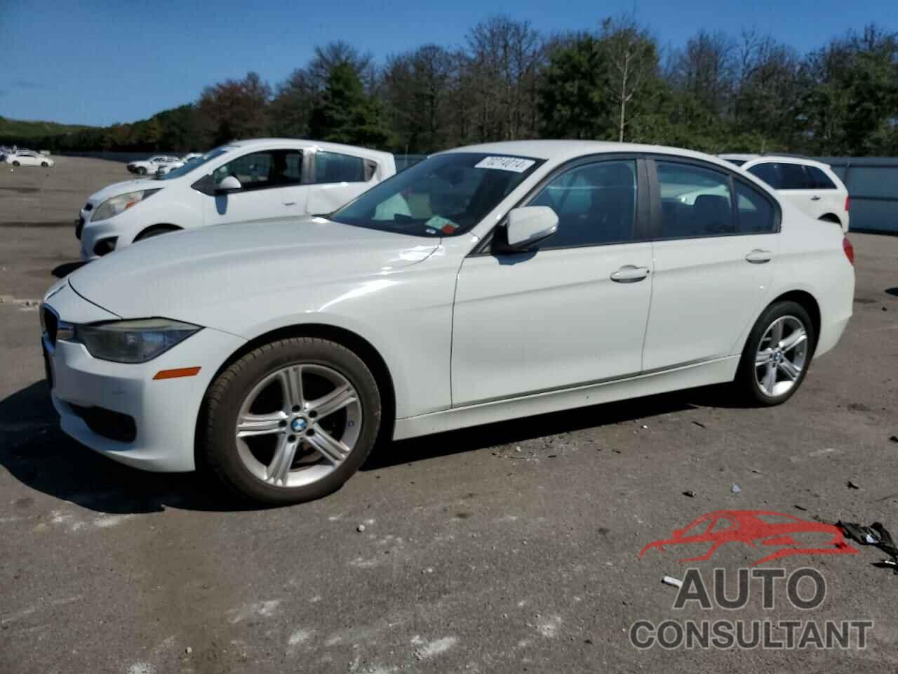 BMW 3 SERIES 2013 - WBA3C3C5XDF981516