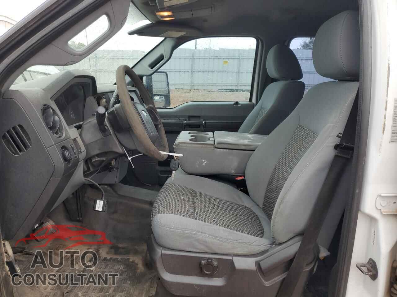 FORD F250 2013 - 1FT7W2B68DEA79940