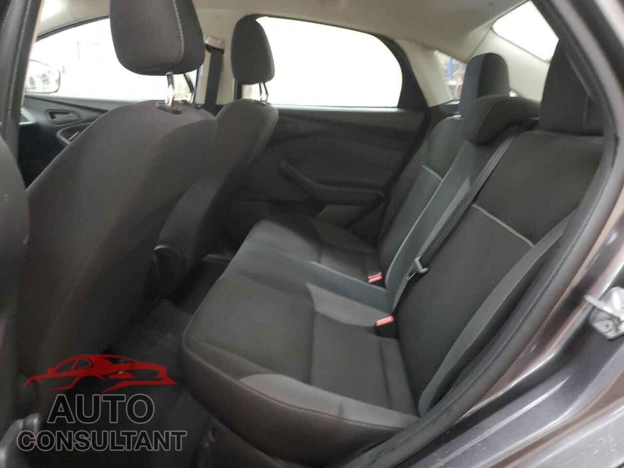 FORD FOCUS 2013 - 1FADP3E2XDL367913