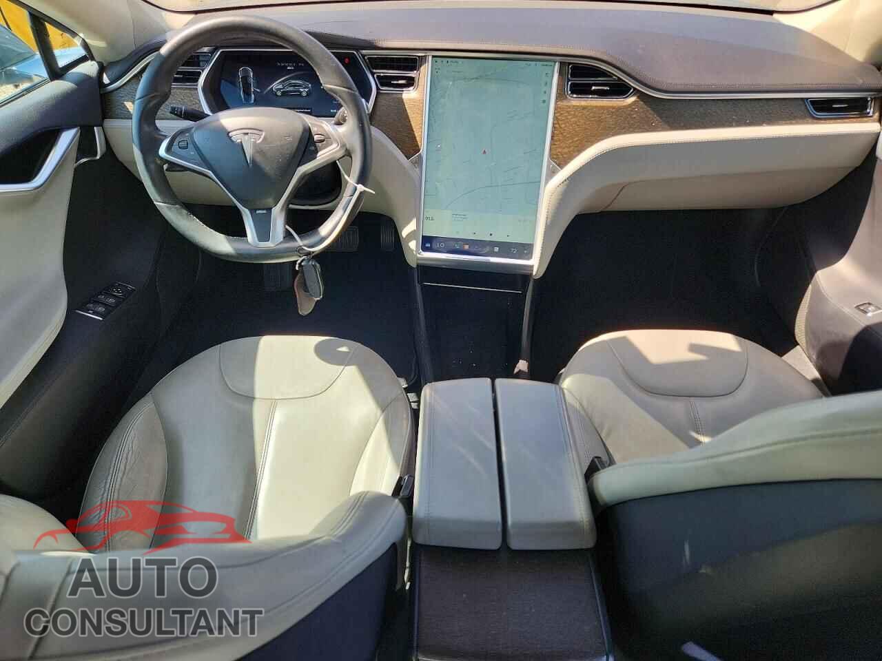 TESLA MODEL S 2013 - 5YJSA1CN8DFP06336