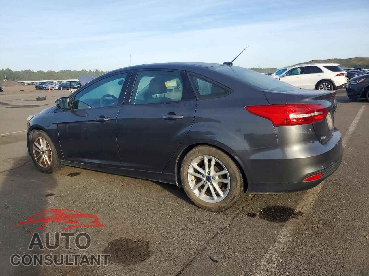 FORD FOCUS 2017 - 1FADP3F24HL326567