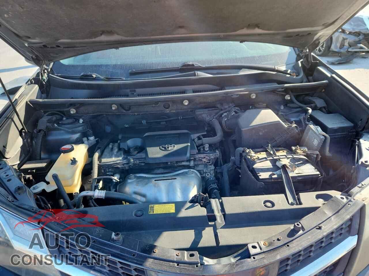 TOYOTA RAV4 2015 - JTMZFREV8FD046837