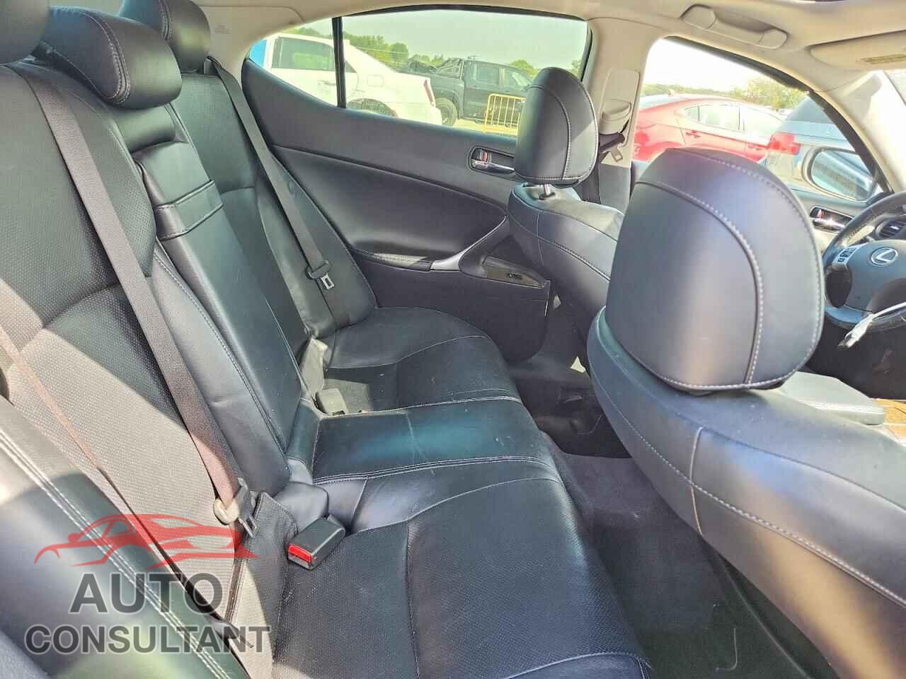 LEXUS IS 2012 - JTHCF5C22C5058509