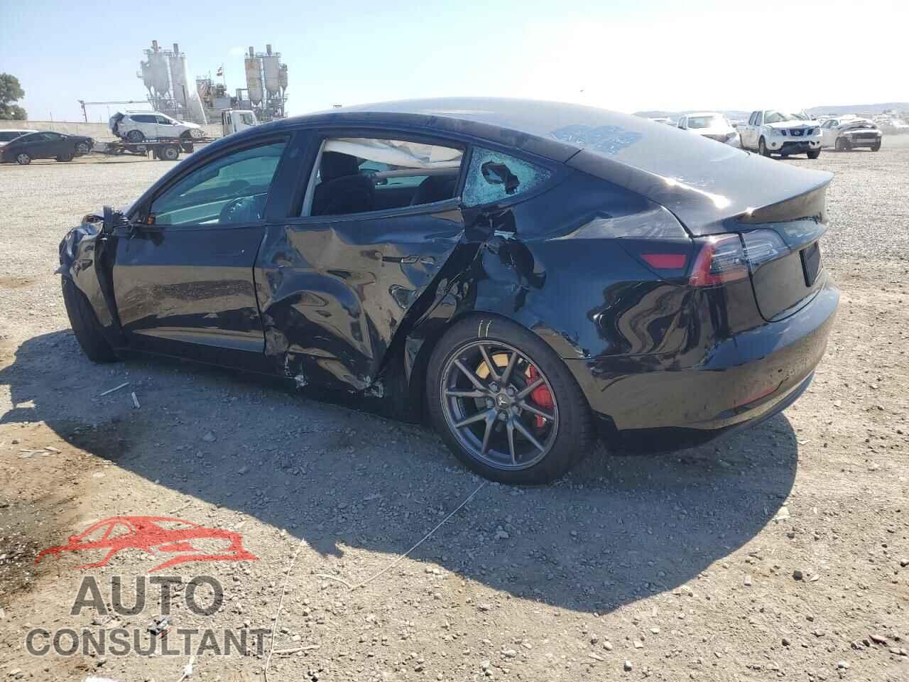 TESLA MODEL 3 2018 - 5YJ3E1EA5JF152087