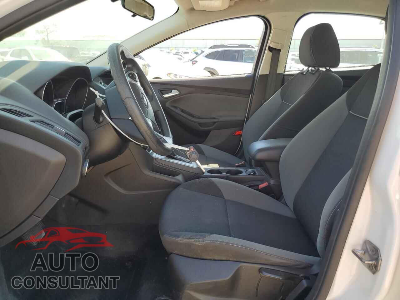 FORD FOCUS 2014 - 1FADP3F23EL306595
