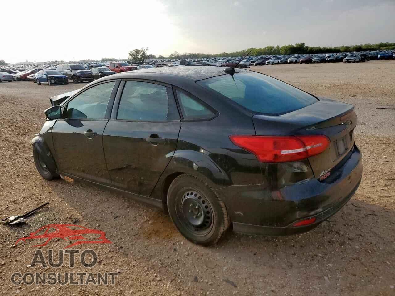 FORD FOCUS 2015 - 1FADP3E22FL347996