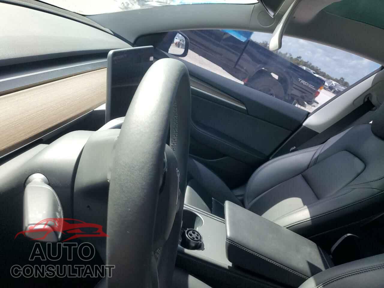 TESLA MODEL 3 2023 - 5YJ3E1EA4PF558094