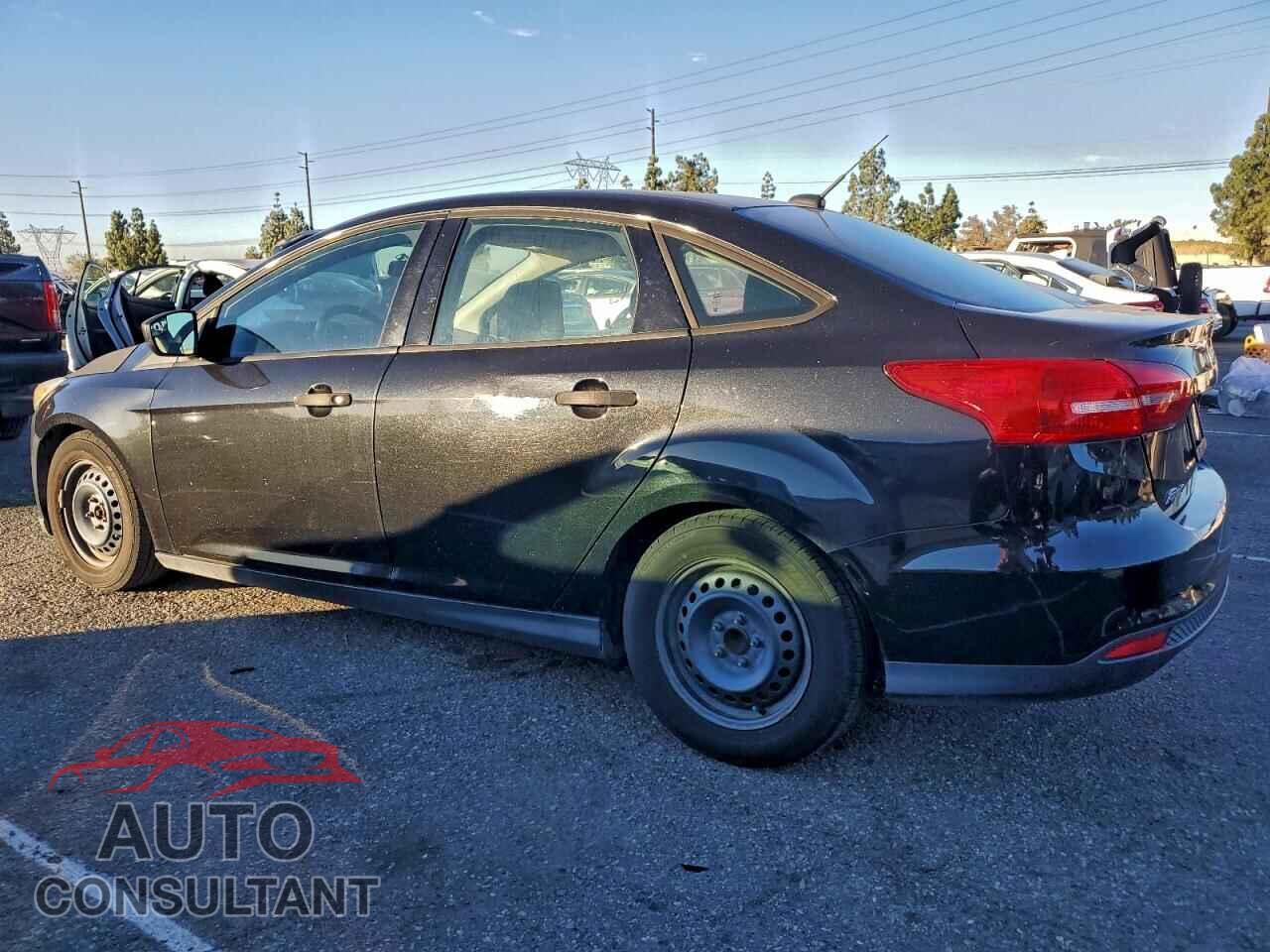 FORD FOCUS 2015 - 1FADP3E20FL314687