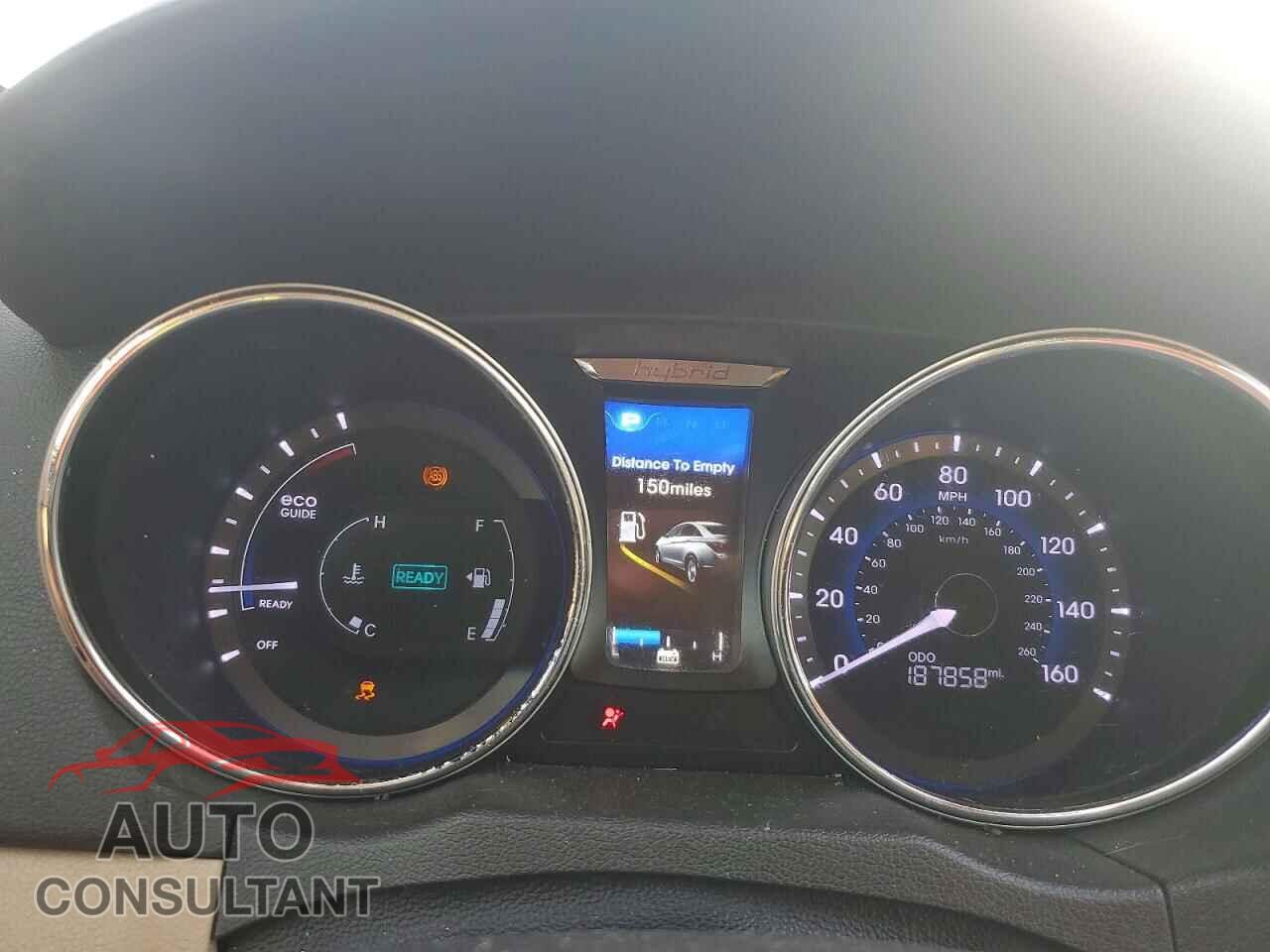 HYUNDAI SONATA 2013 - KMHEC4A41DA075064