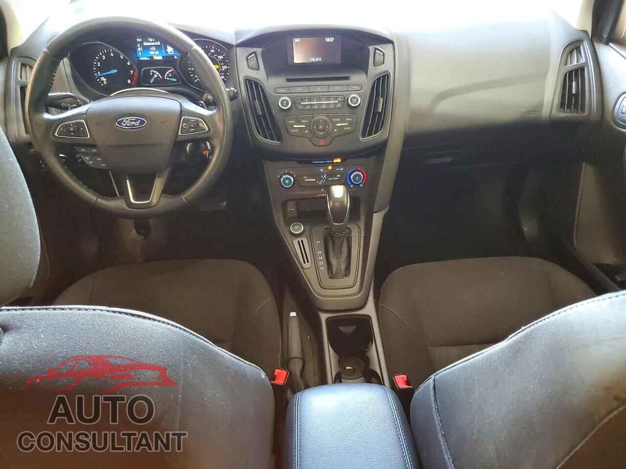 FORD FOCUS 2015 - 1FADP3K28FL367223