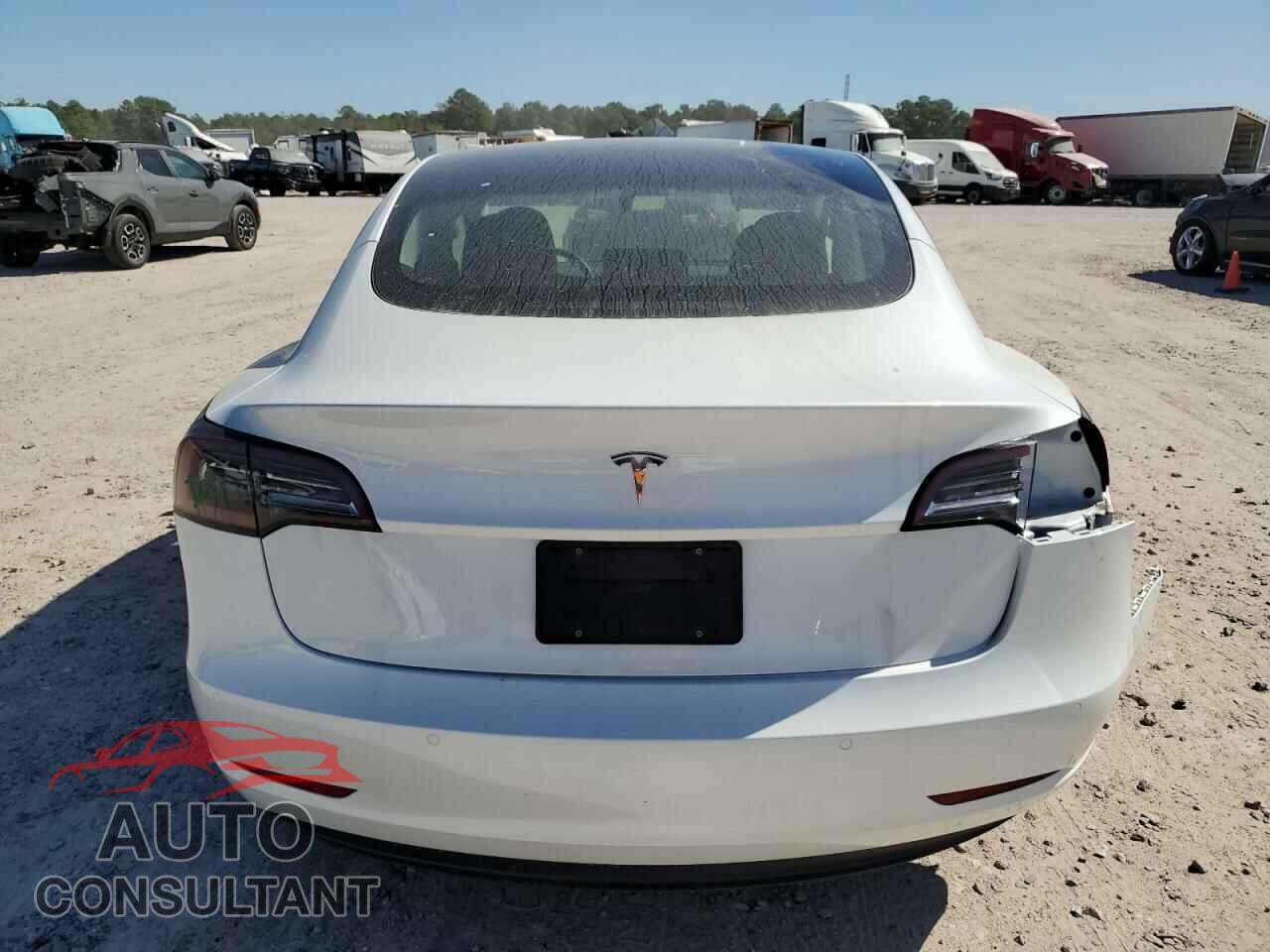 TESLA MODEL 3 2022 - 5YJ3E1EA8NF317314