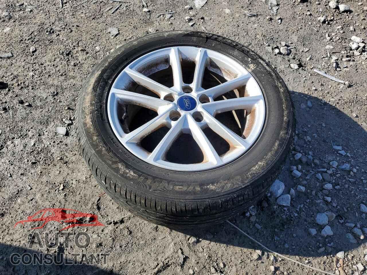 FORD FOCUS 2017 - 1FADP3K26HL253417