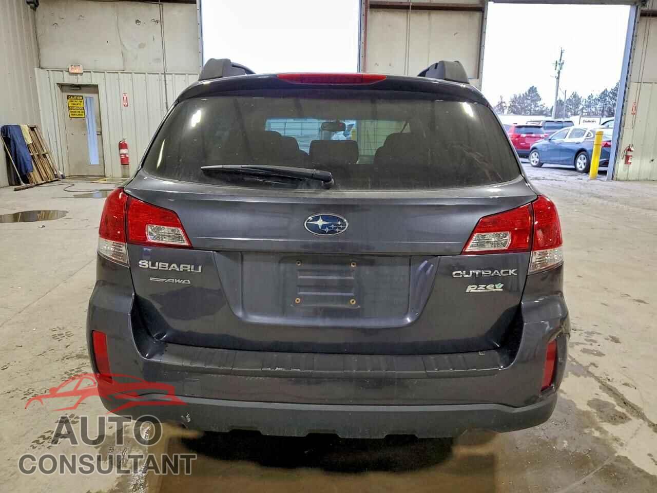 SUBARU OUTBACK 2013 - 4S4BRBCC1D3228413