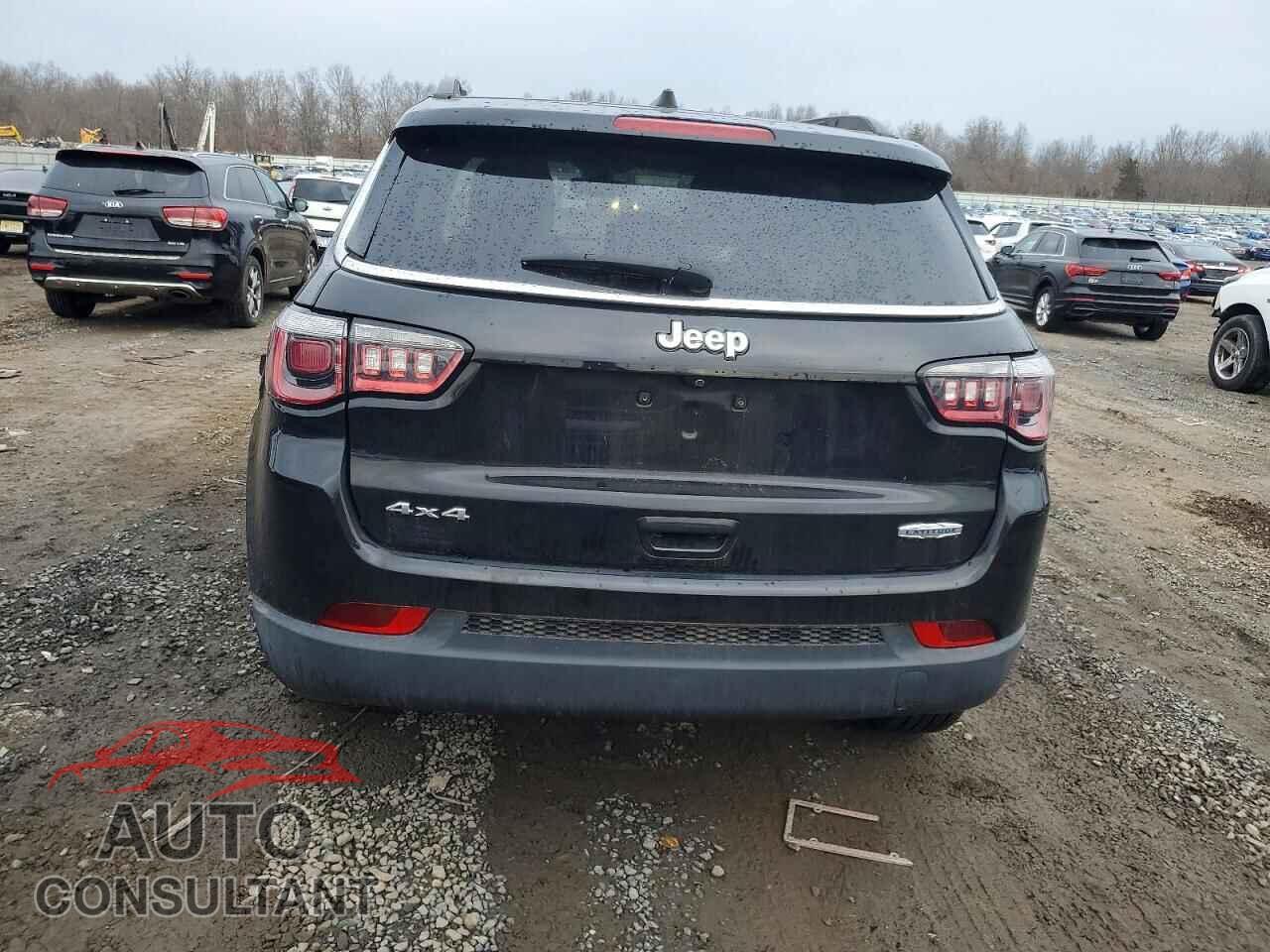 JEEP COMPASS 2018 - 3C4NJDBB2JT314620