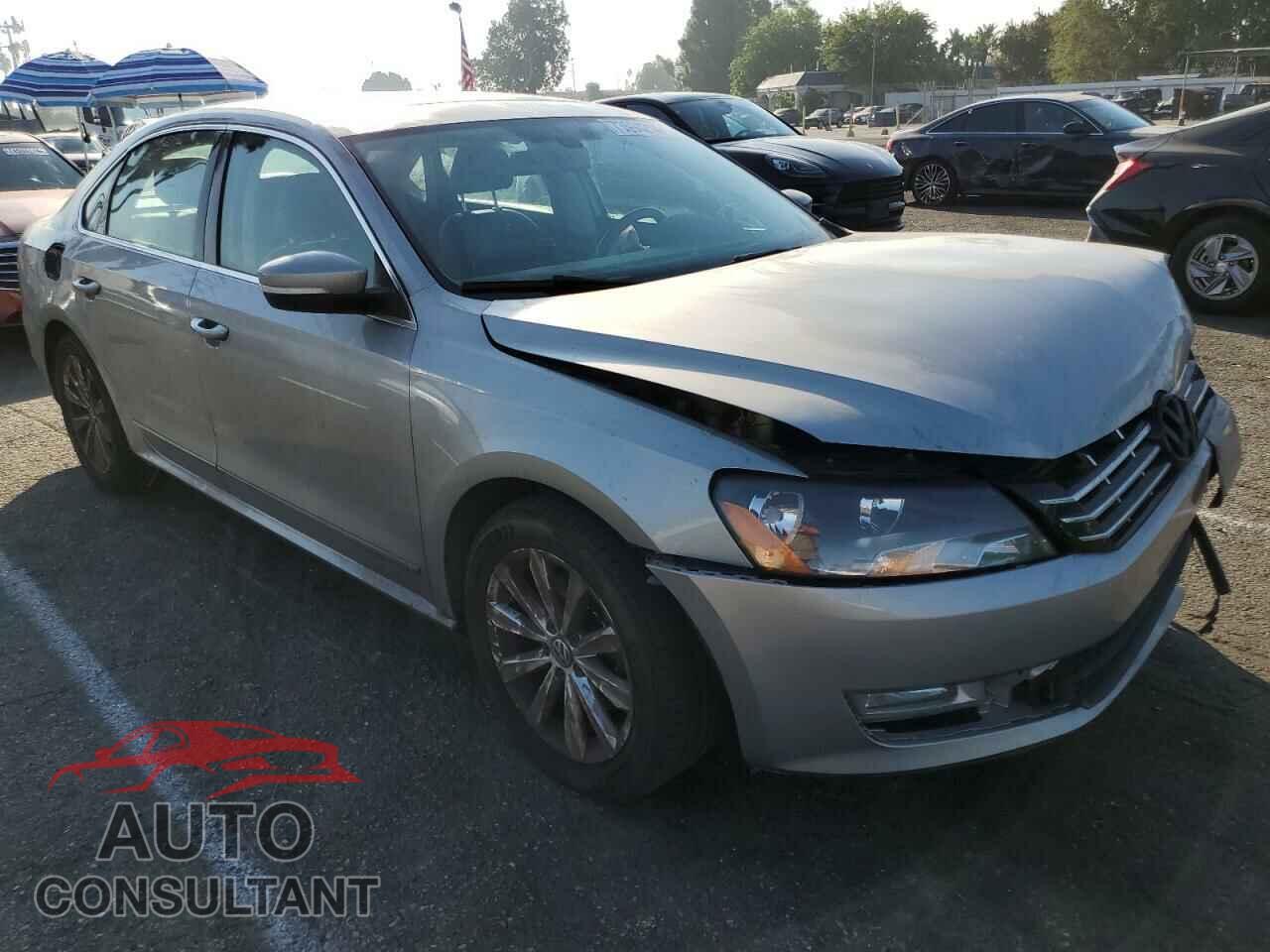VOLKSWAGEN PASSAT 2012 - 1VWCP7A32CC079472