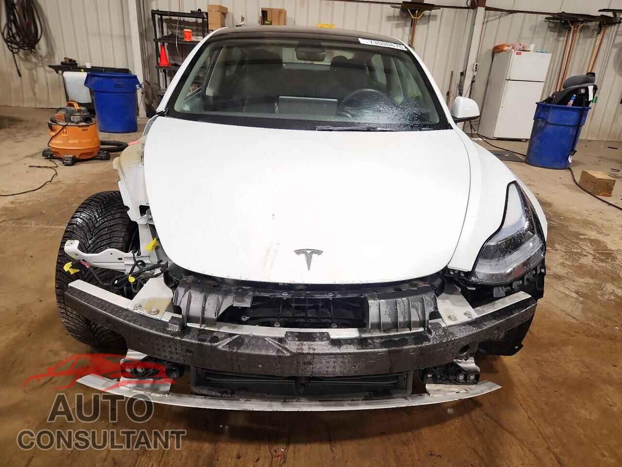 TESLA MODEL 3 2023 - 5YJ3E1EAXPF430135
