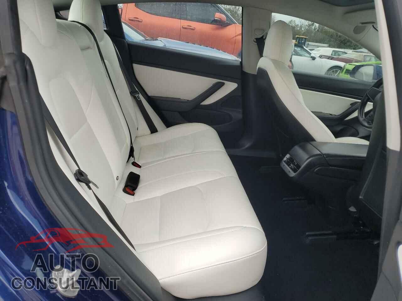 TESLA MODEL 3 2018 - 5YJ3E1EB2JF086221