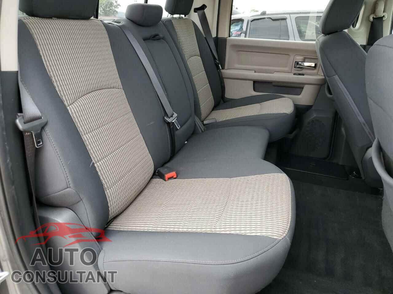 DODGE RAM 1500 2012 - 1C6RD7LT3CS219013