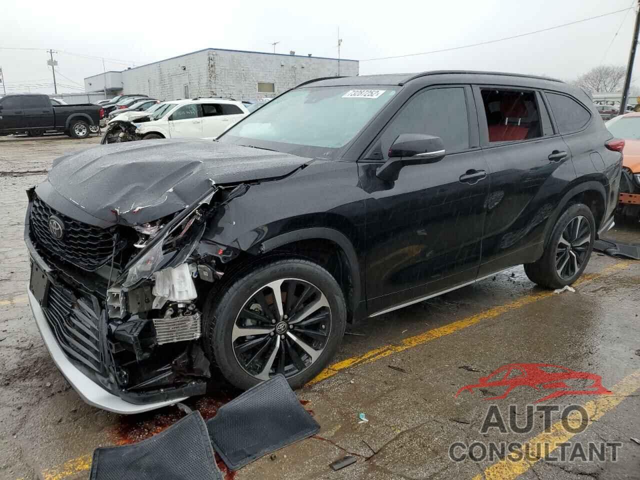 TOYOTA HIGHLANDER 2021 - 5TDJZRBHXMS093159