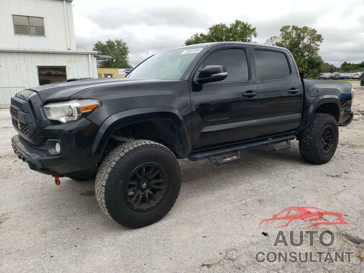 TOYOTA TACOMA 2021 - 5TFAZ5CN7MX096866