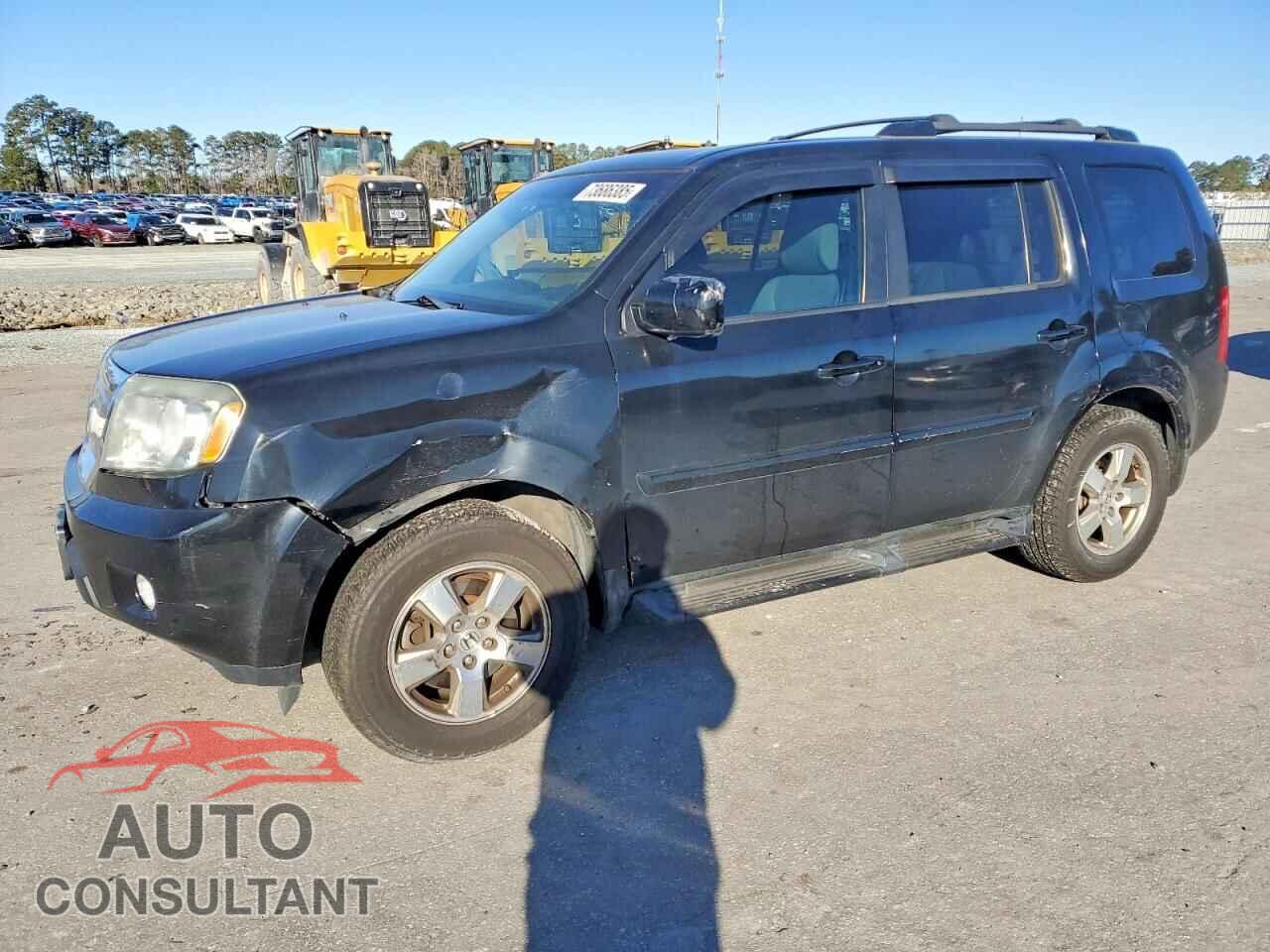 HONDA PILOT 2011 - 5FNYF4H48BB105535