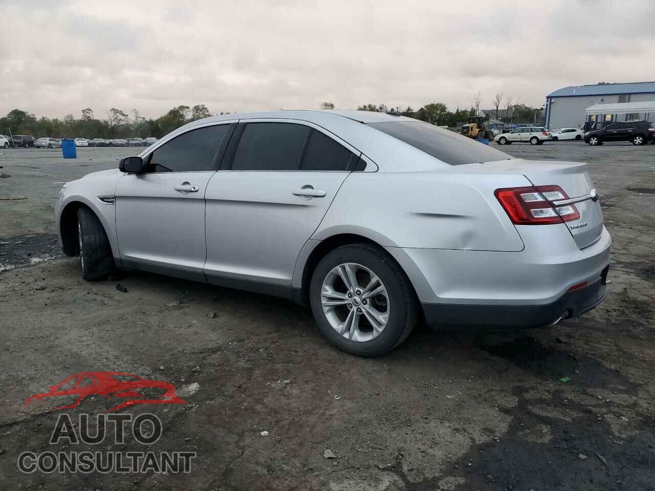 FORD TAURUS 2018 - 1FAHP2D83JG114910
