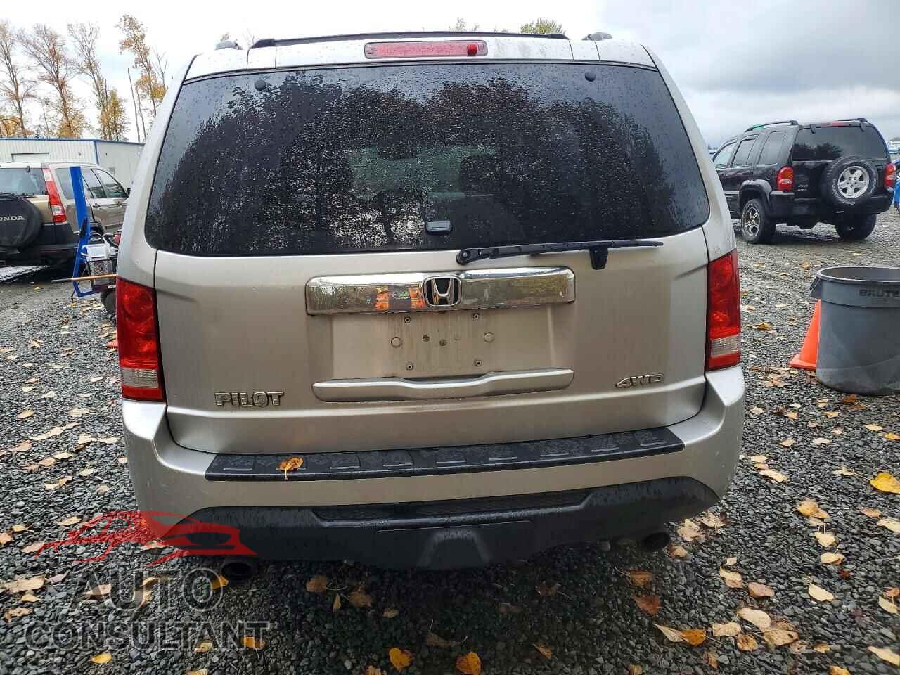 HONDA PILOT 2014 - 5FNYF4H68EB056195