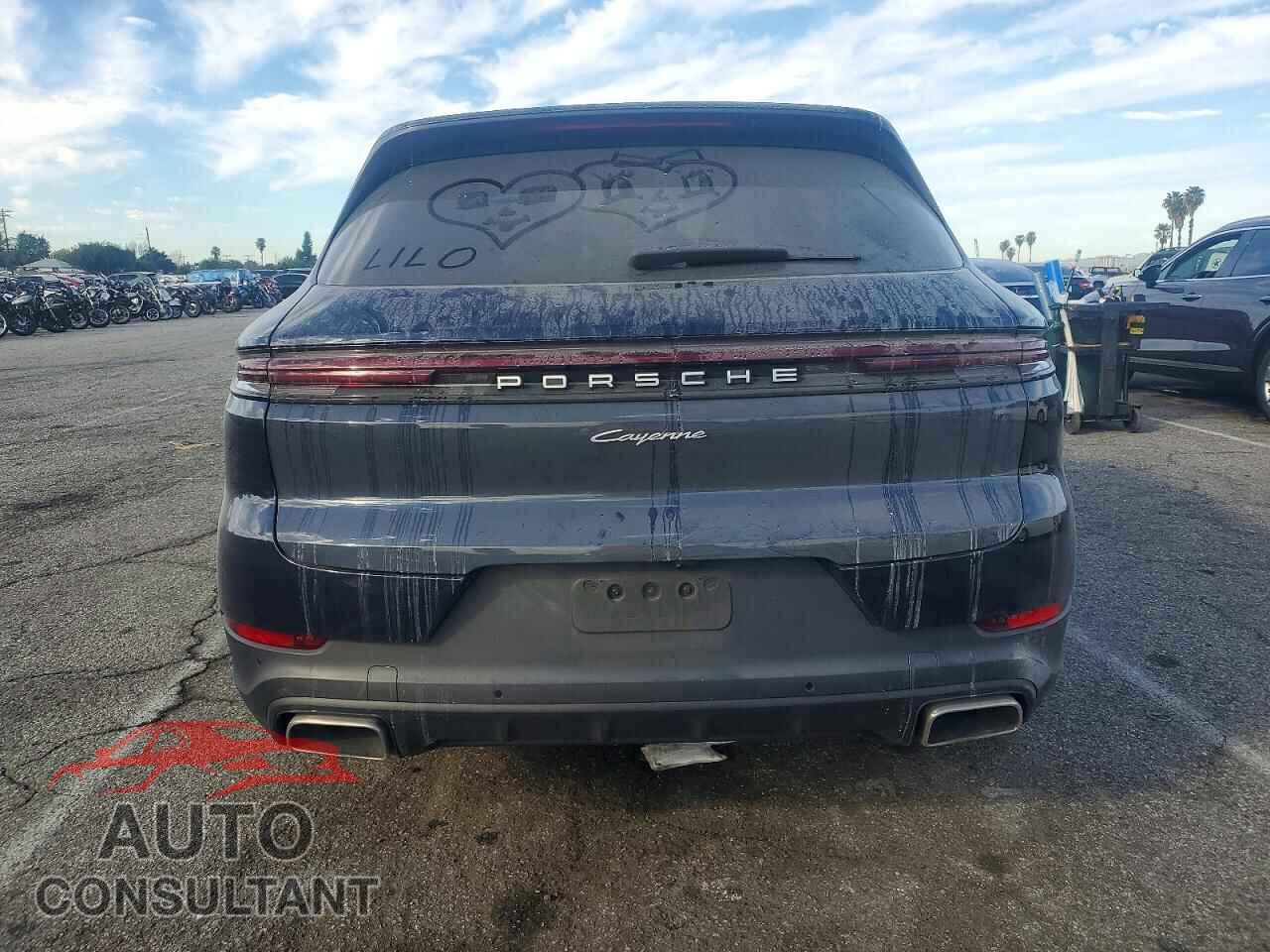 PORSCHE CAYENNE 2024 - WP1AA2AY5RDA04647
