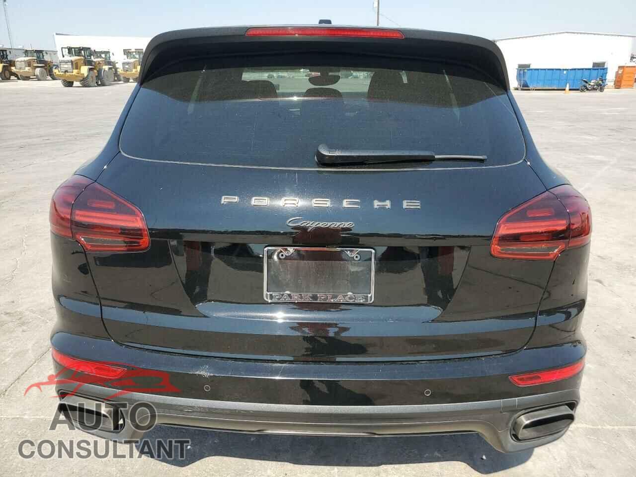 PORSCHE CAYENNE 2017 - WP1AA2A20HKA90875