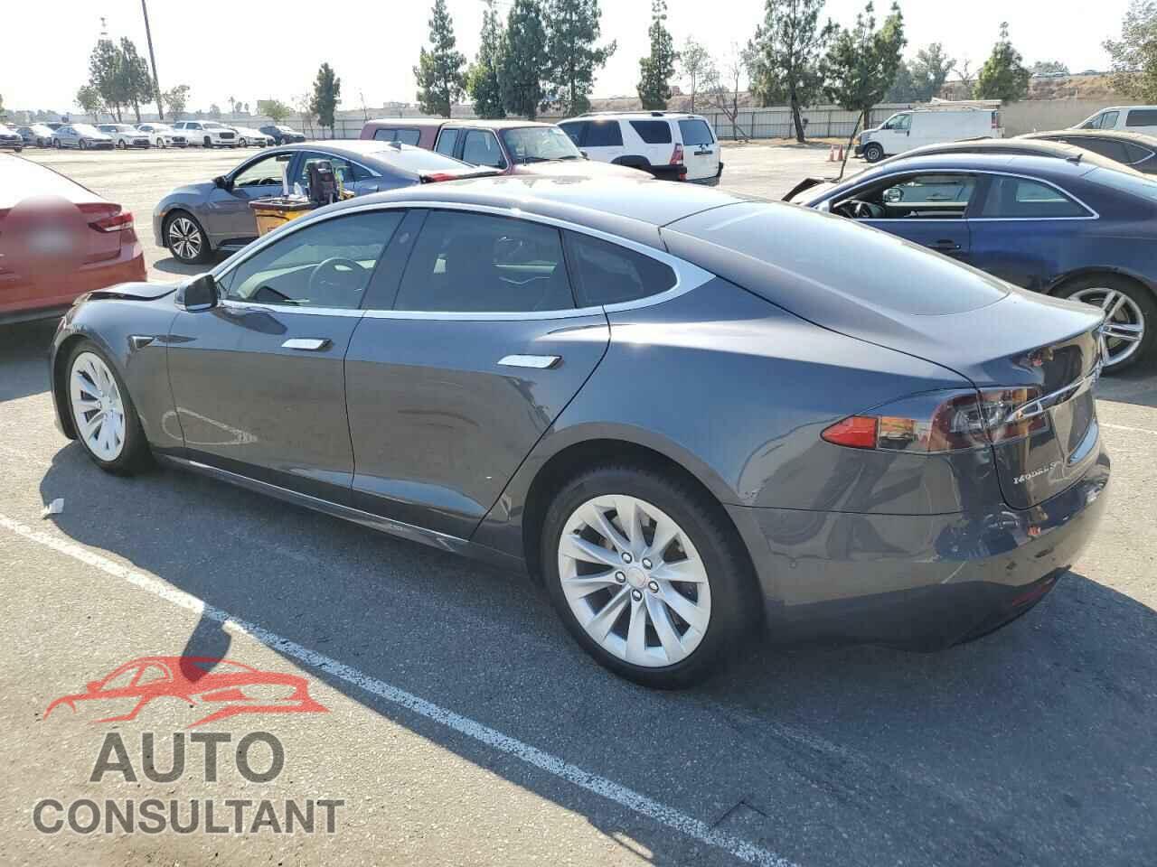 TESLA MODEL S 2017 - 5YJSA1E10HF203688